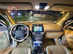 تۆیۆتا لاندكروزر پرادۆ